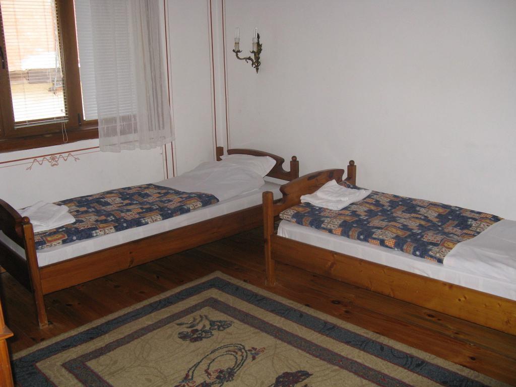Family Hotel Kalina Koprivštica Pokoj fotografie